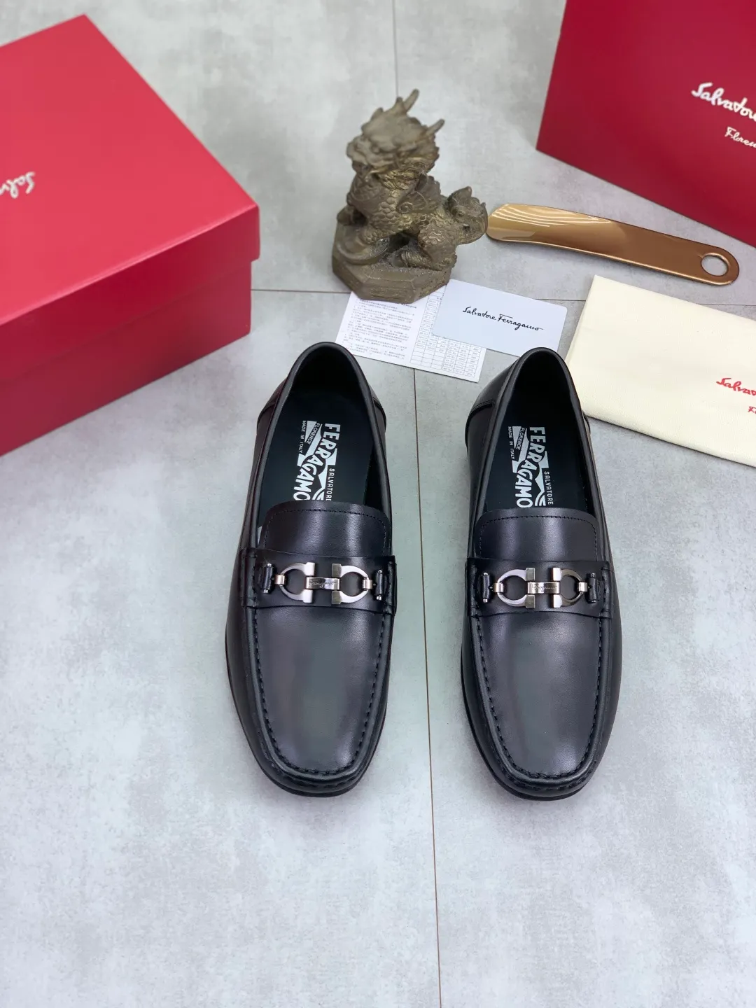 Men's shoes 💰P480 new high quality [Ferragamo/Ferragamo] latest model original imported calfskin, imported cowhide lining + original luxury metal buckle + original combination outsole Comparison without pressure Code number: 38-44 (45 customized)